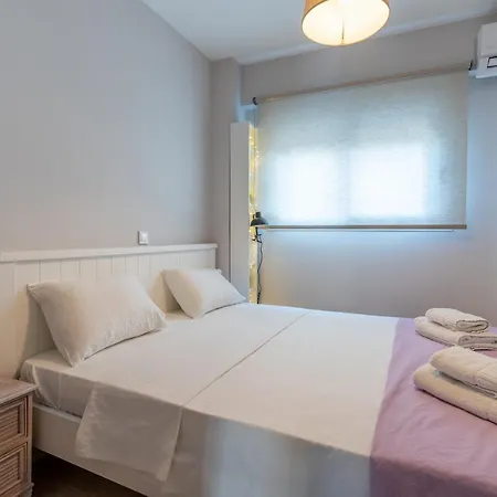 Apartment Cozy Apt. 2min From Metro